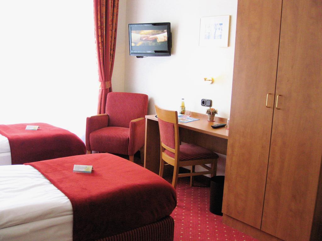 Ruhr Hotel Essen Bagian luar foto