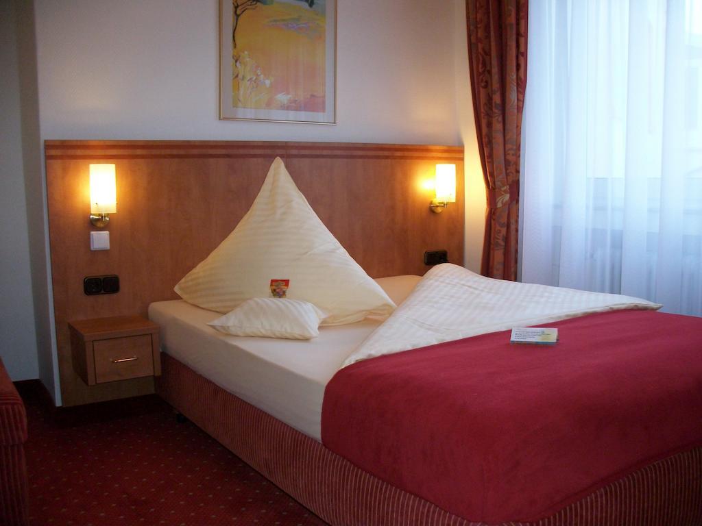 Ruhr Hotel Essen Bagian luar foto