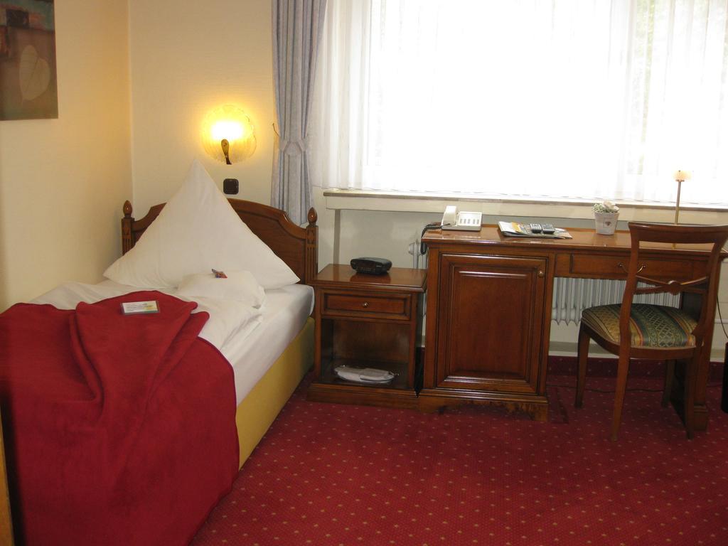 Ruhr Hotel Essen Bagian luar foto