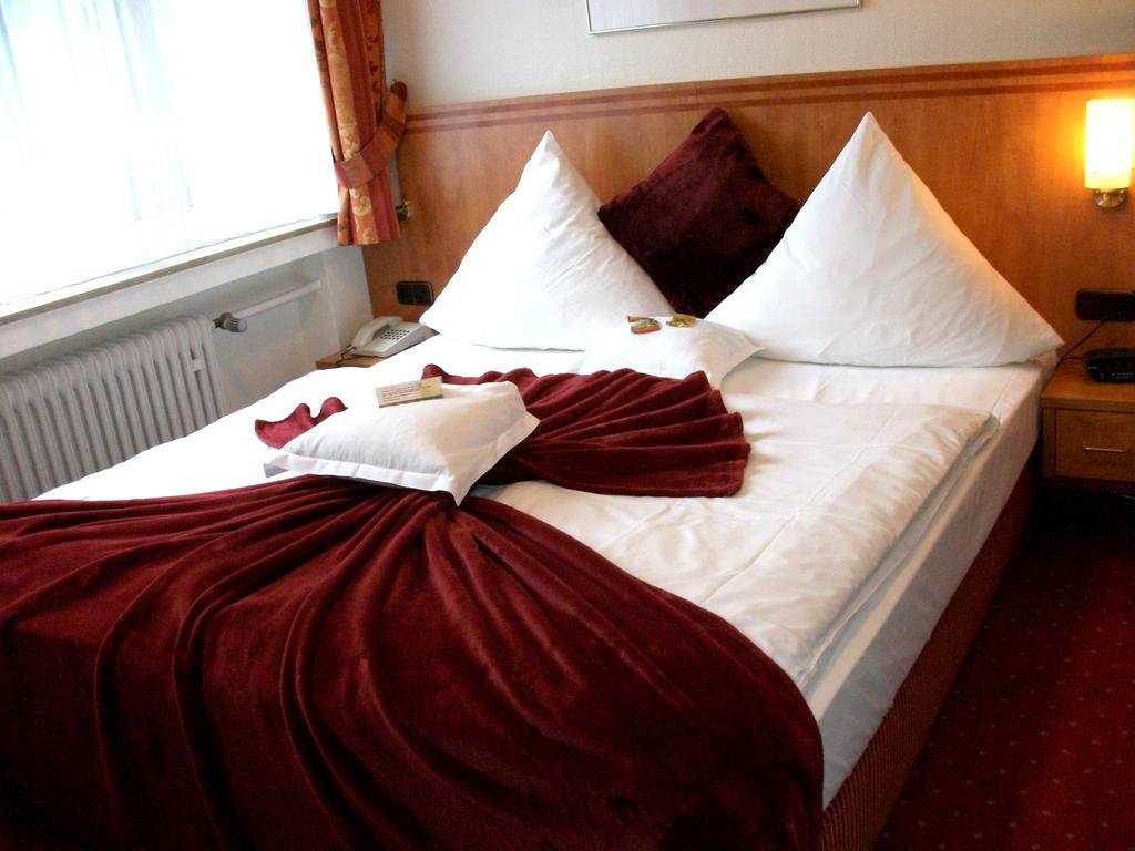 Ruhr Hotel Essen Bagian luar foto