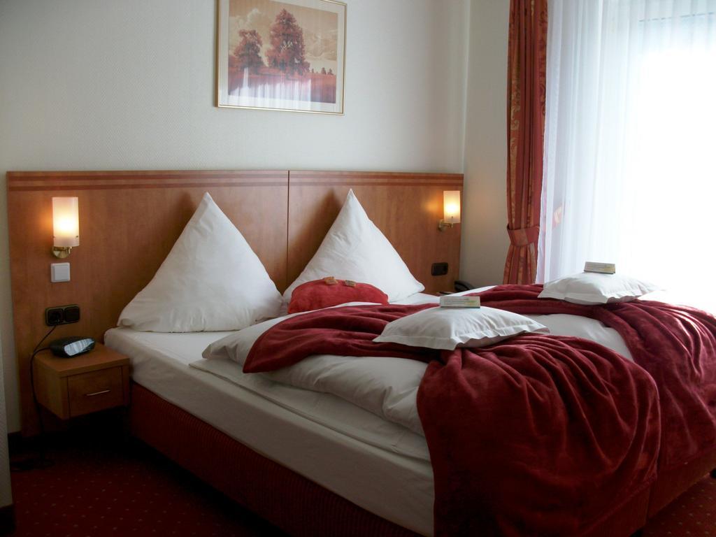Ruhr Hotel Essen Bagian luar foto